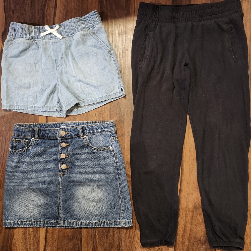 Lot of Girls Sz 10 & 12 NWOT & Like New Bottoms